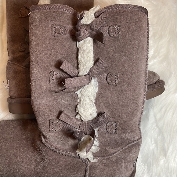 KOOLABURRA by UGG Big Kid Victoria Tall Boot - Picture 4 of 15